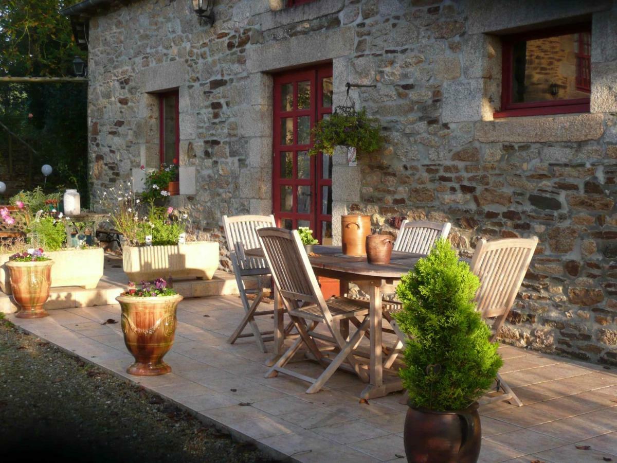 B&B Dinan La Priquetais Trevron Exterior photo