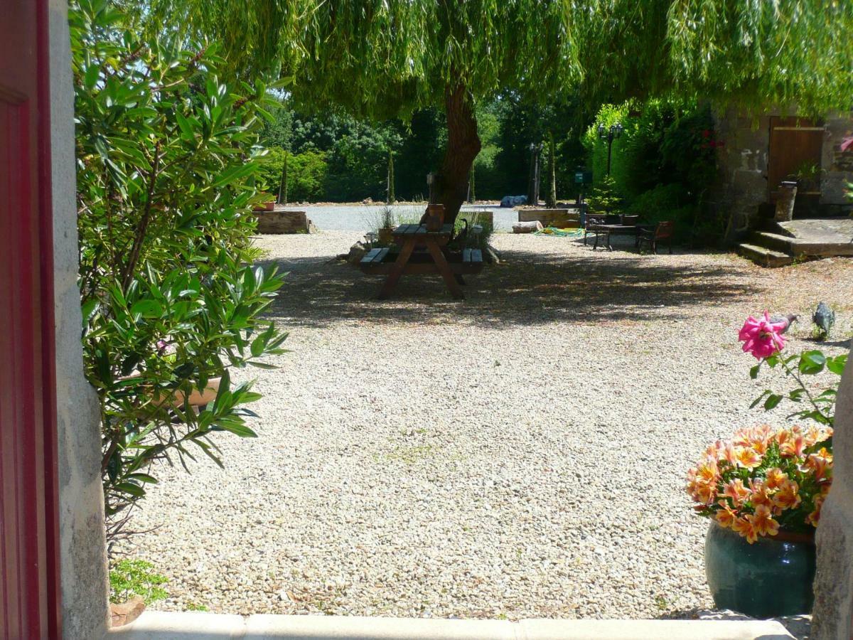 B&B Dinan La Priquetais Trevron Exterior photo