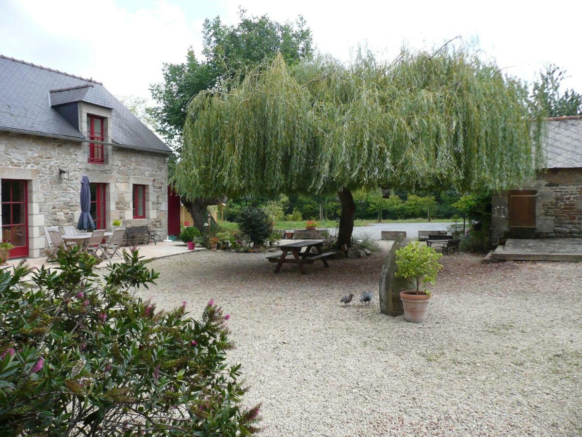 B&B Dinan La Priquetais Trevron Exterior photo
