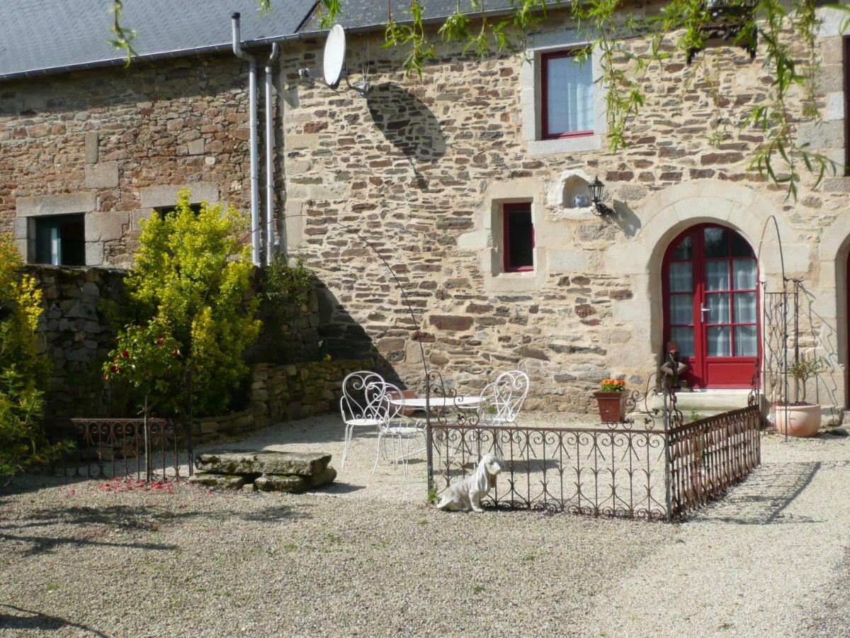 B&B Dinan La Priquetais Trevron Exterior photo
